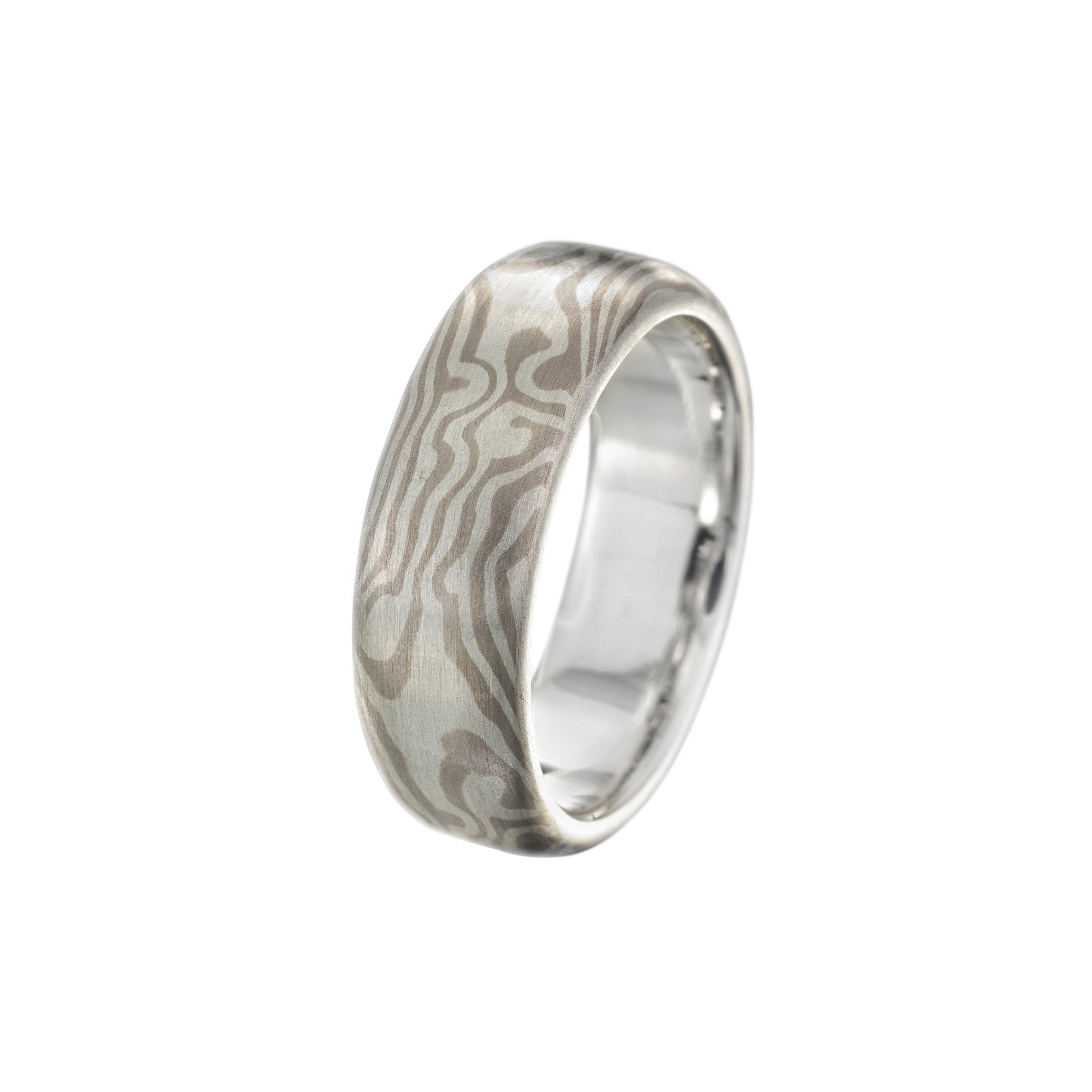 Silver/ white gold swirly Star pattern band