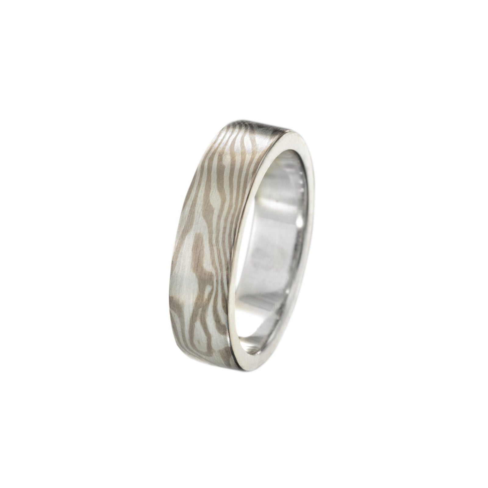Woodgrain pattern band - SS + 14K white